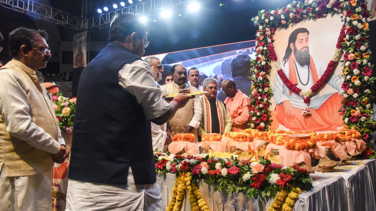 BJP chief pays tribute at Ravi Das birth anniversary event