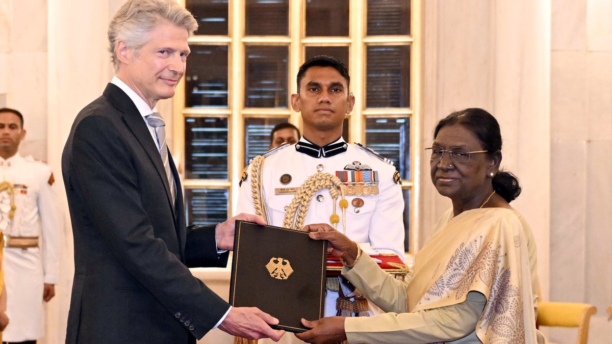 President Murmu receives credentials from German envoy