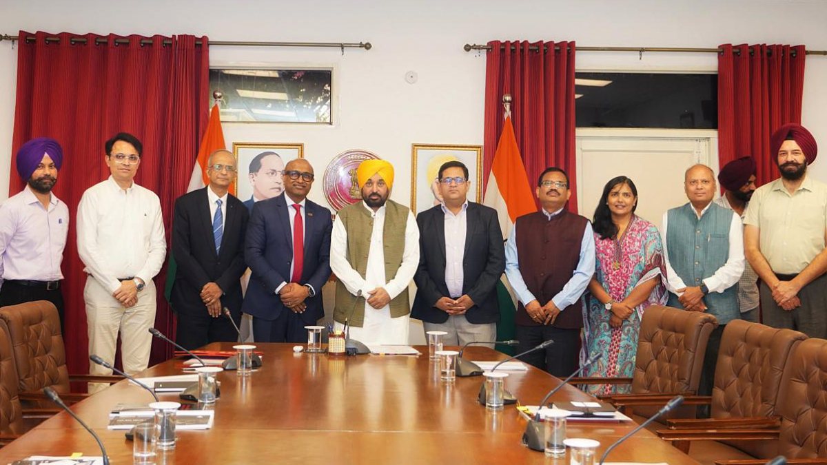 Punjab CM meets NASSCOM delegation in Chandigarh