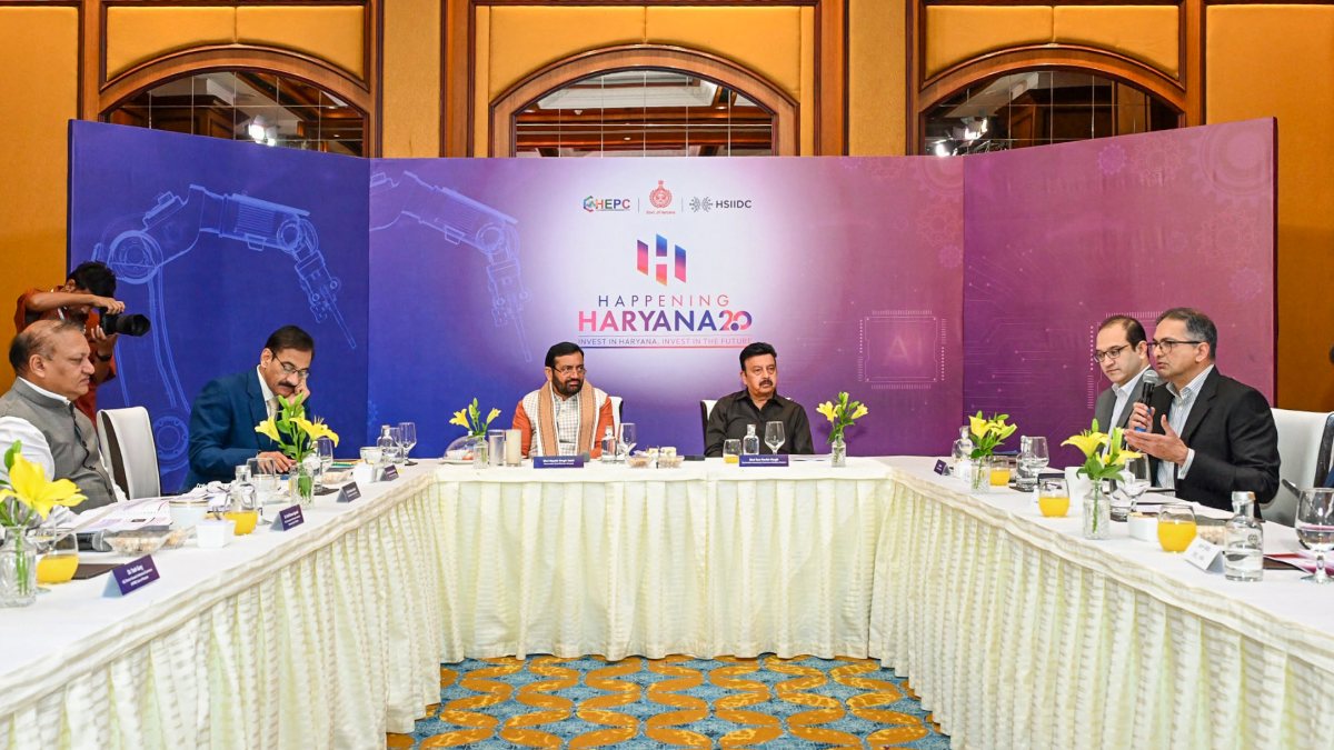 Haryana CM meets industry leaders to boost investment in Mumbai
