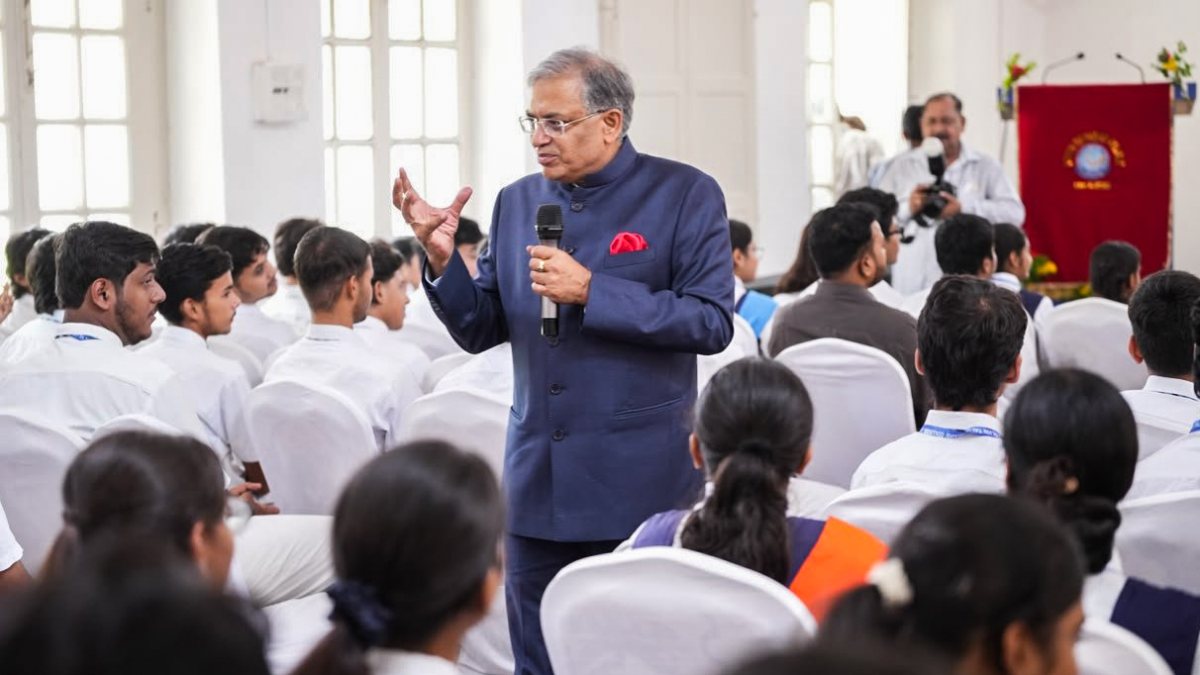 CEC Gyanesh Kumar visits alma mater in Lucknow