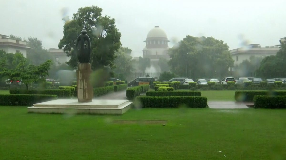 Heavy rainfall lashes New Delhi as Supreme Court seen under downpour