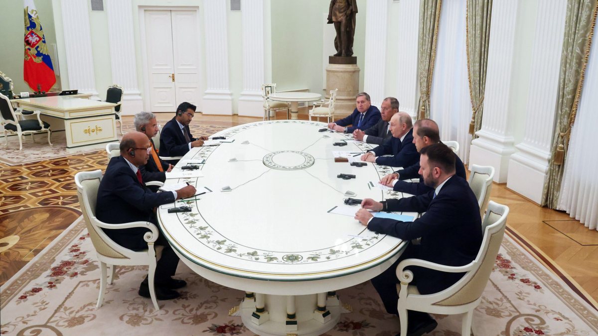 Putin meets Jaishankar at Kremlin in Moscow