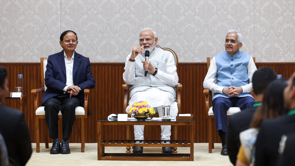 PM Modi meets 2025 IFS batch in New Delhi