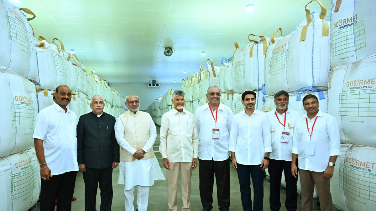 VP launches India's first non-GMO popcorn maize hybrid seed