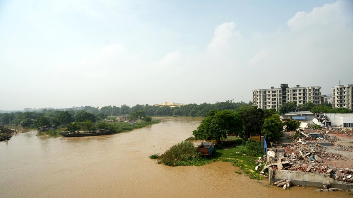Patna's Bind Toli area inundated as Ganga water level rises