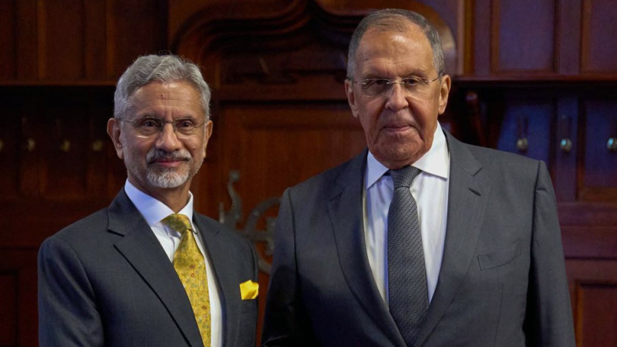 Jaishankar meets Lavrov in Moscow for talks
