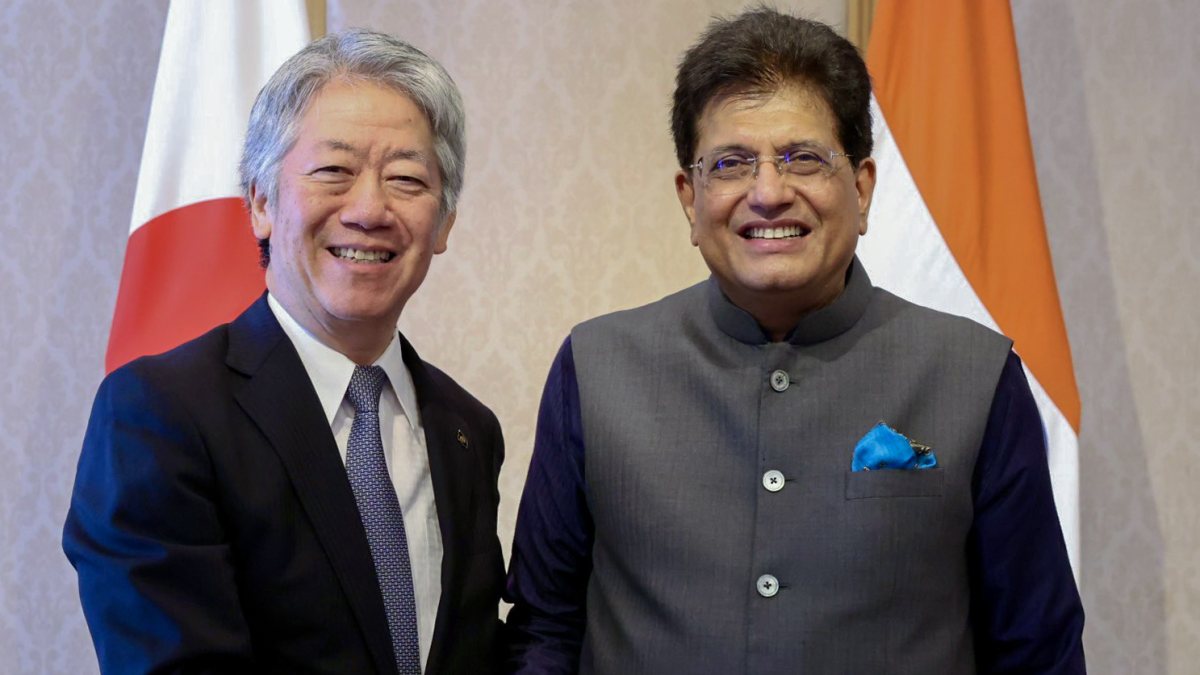 Goyal meets Kawasaki Heavy Industries CEO in Tokyo