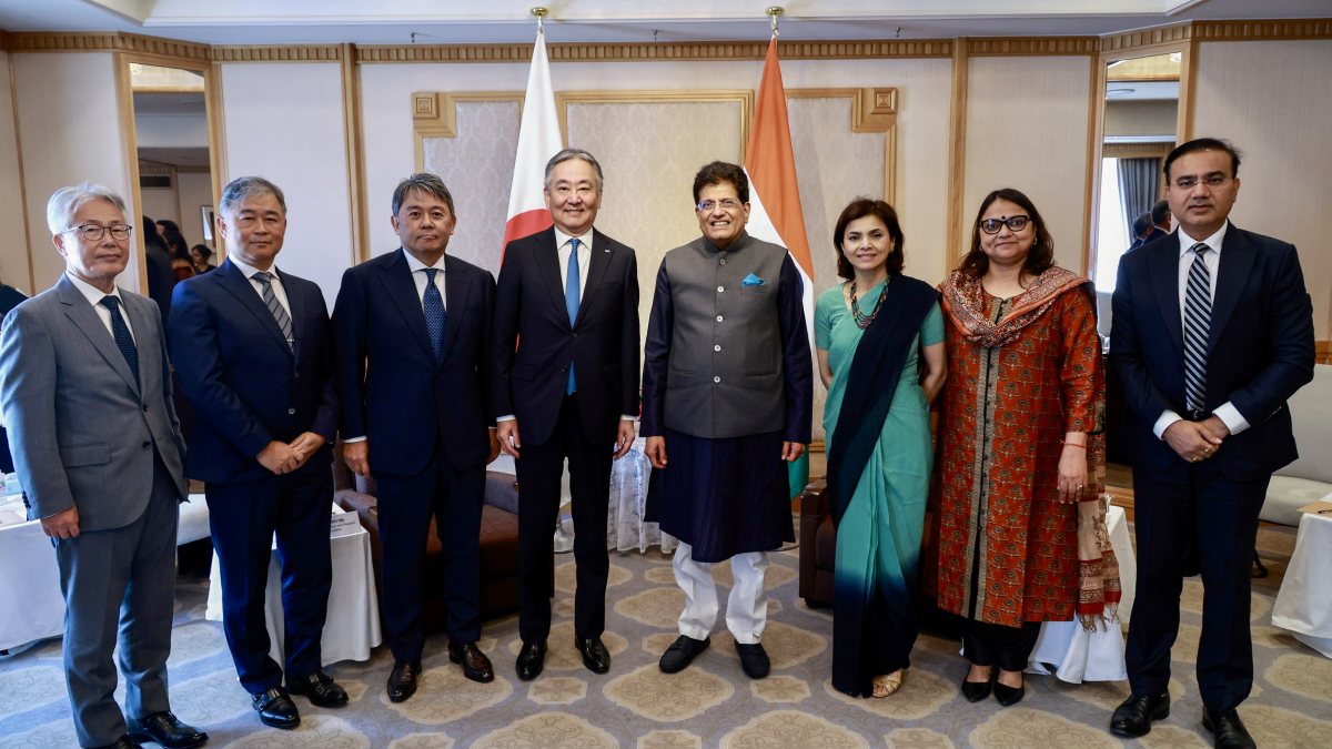 Piyush Goyal meets IHI Corporation leadership in Tokyo
