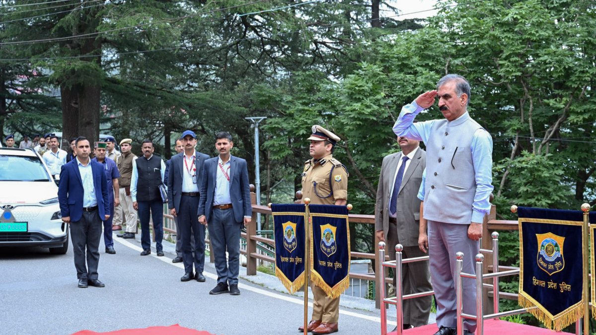 Himachal CM Sukhu receives guard of honour at Vidhan Sabha monsoon session