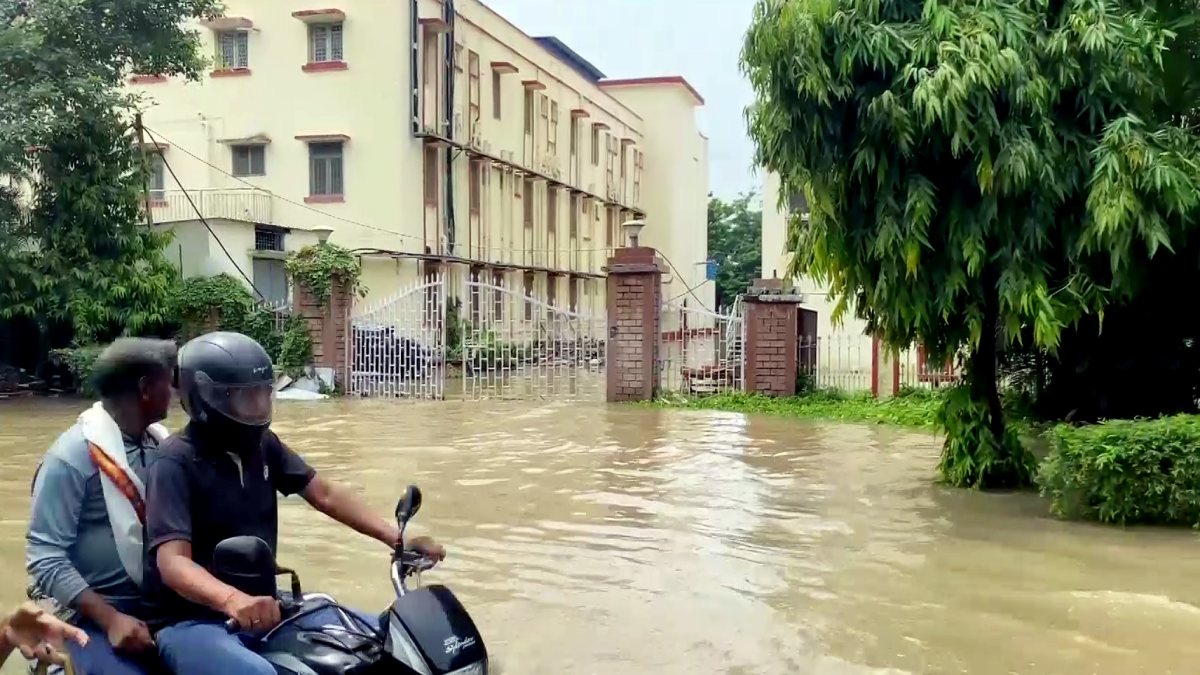Varanasi waterlogging after heavy rain at BHU hospital entrance