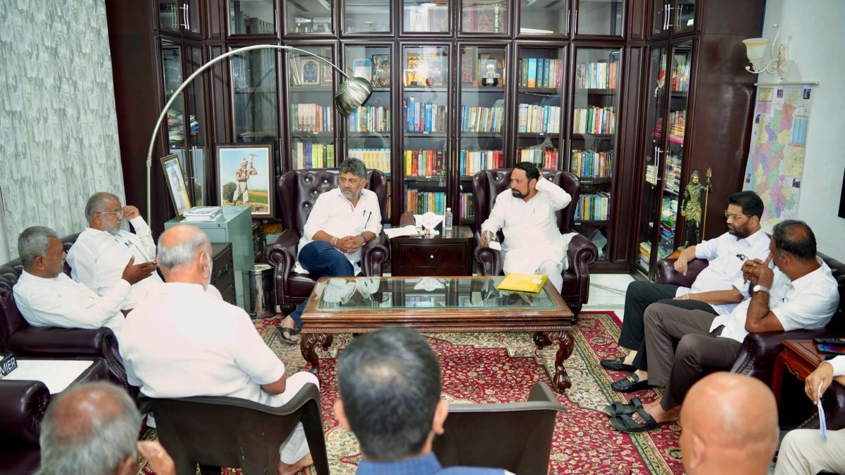 Cooperation ministers meet Karnataka CM Shivakumar in Bengaluru