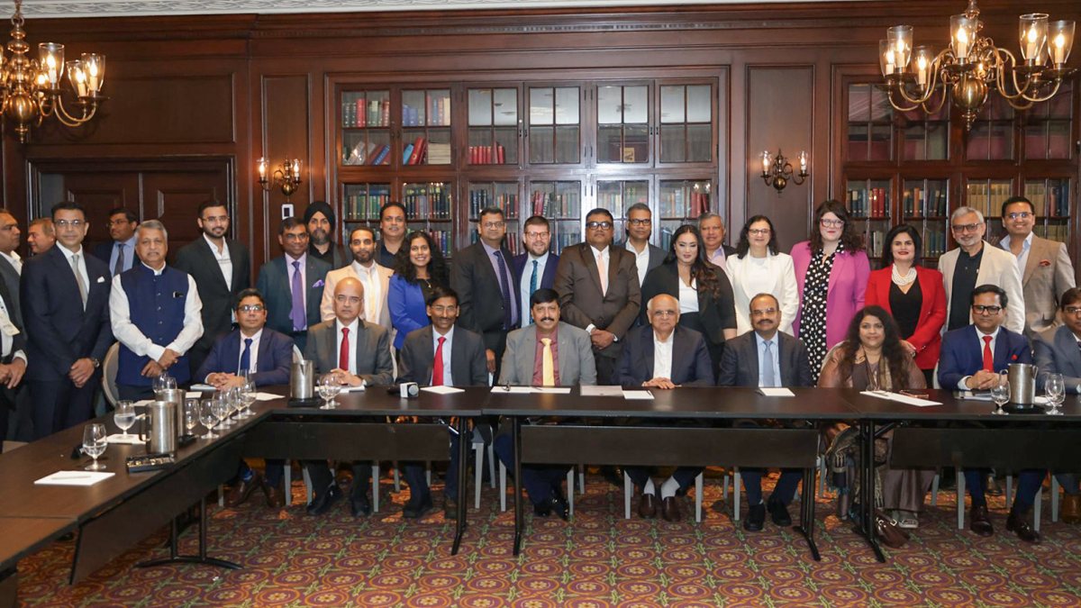 Gujarat CM meets startup founders in Toronto