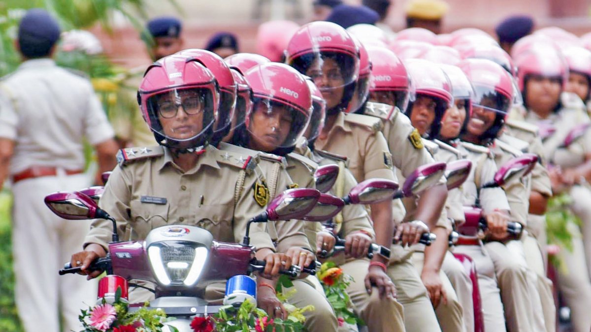 Bihar CM flags off women cops on scooters for 'Police Didi' patrol