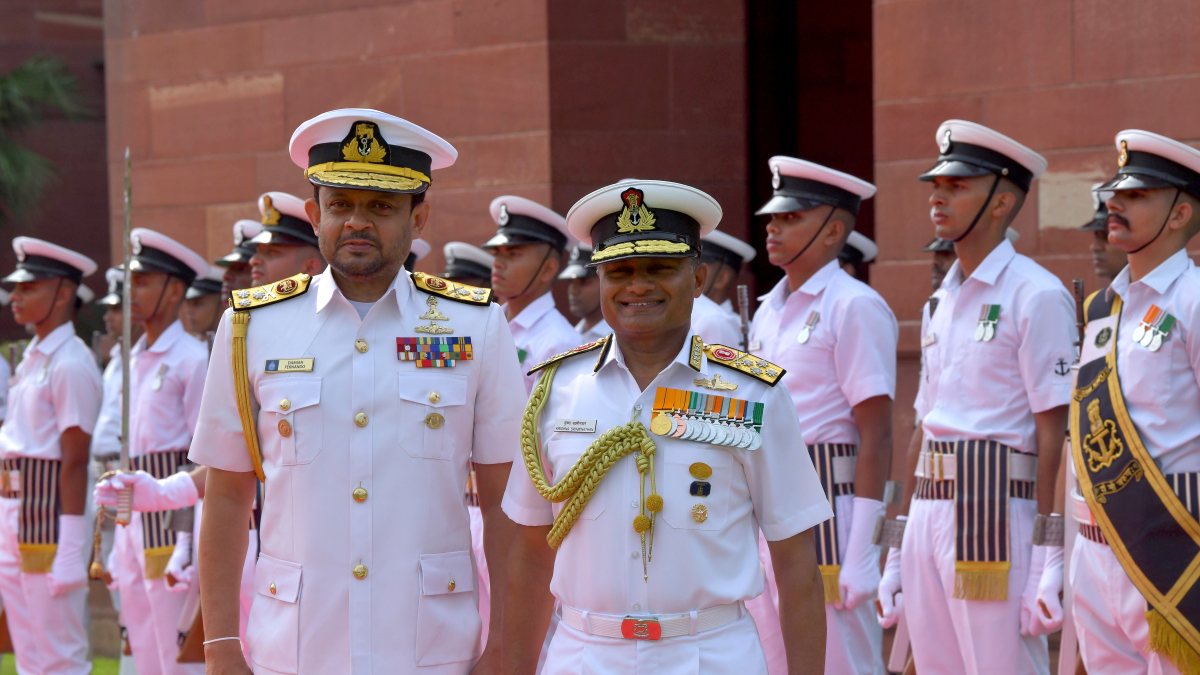 Indian, Sri Lankan Navy chiefs meet at South Block