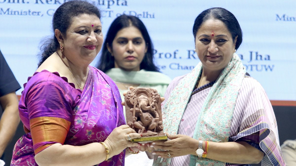 CM Rekha Gupta felicitated at IGD Tech University ceremony