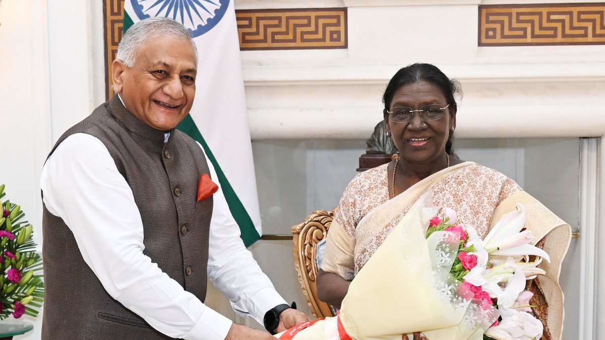 Mizoram Governor calls on President Murmu at Rashtrapati Bhavan