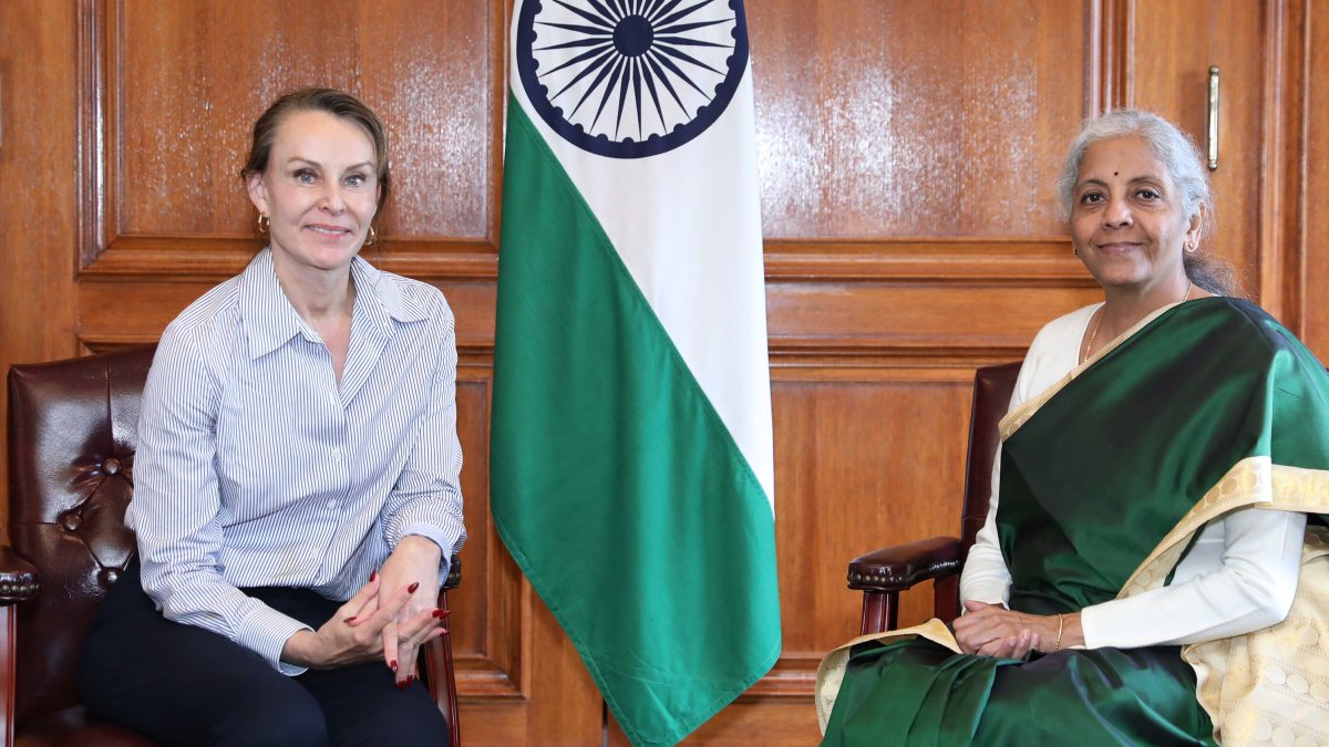 Sitharaman meets Payments Canada CEO in Toronto