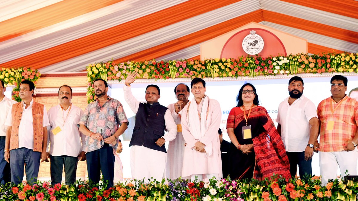 Odisha CM lays foundation for Dhabaleswar Temple development works