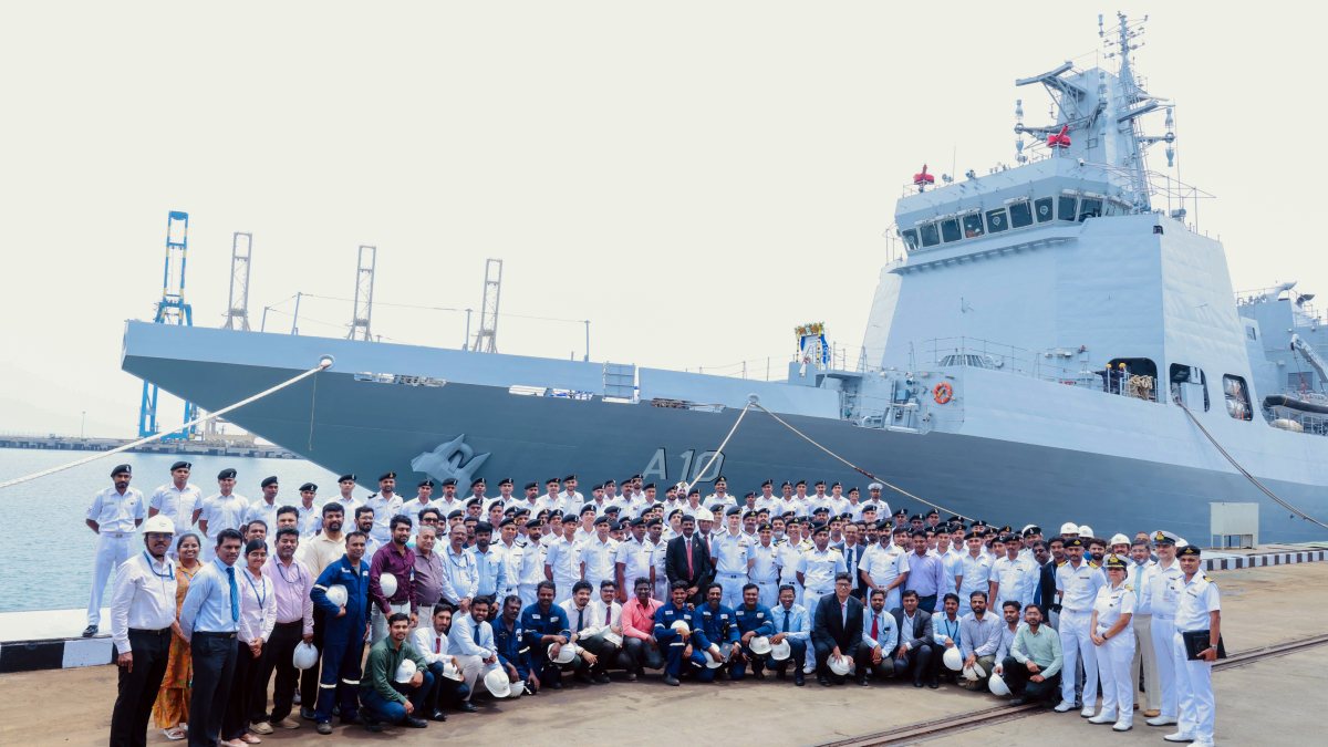 Navy receives multi-purpose vessel Samarthak in Chennai