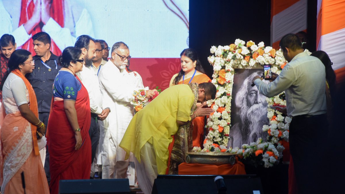 West Bengal CM Adhikari pays tribute to Tagore at Raksha Bandhan event