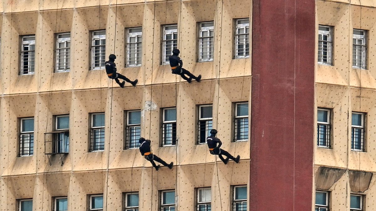 NSG demonstrates counter-terror drills for Karnataka Police