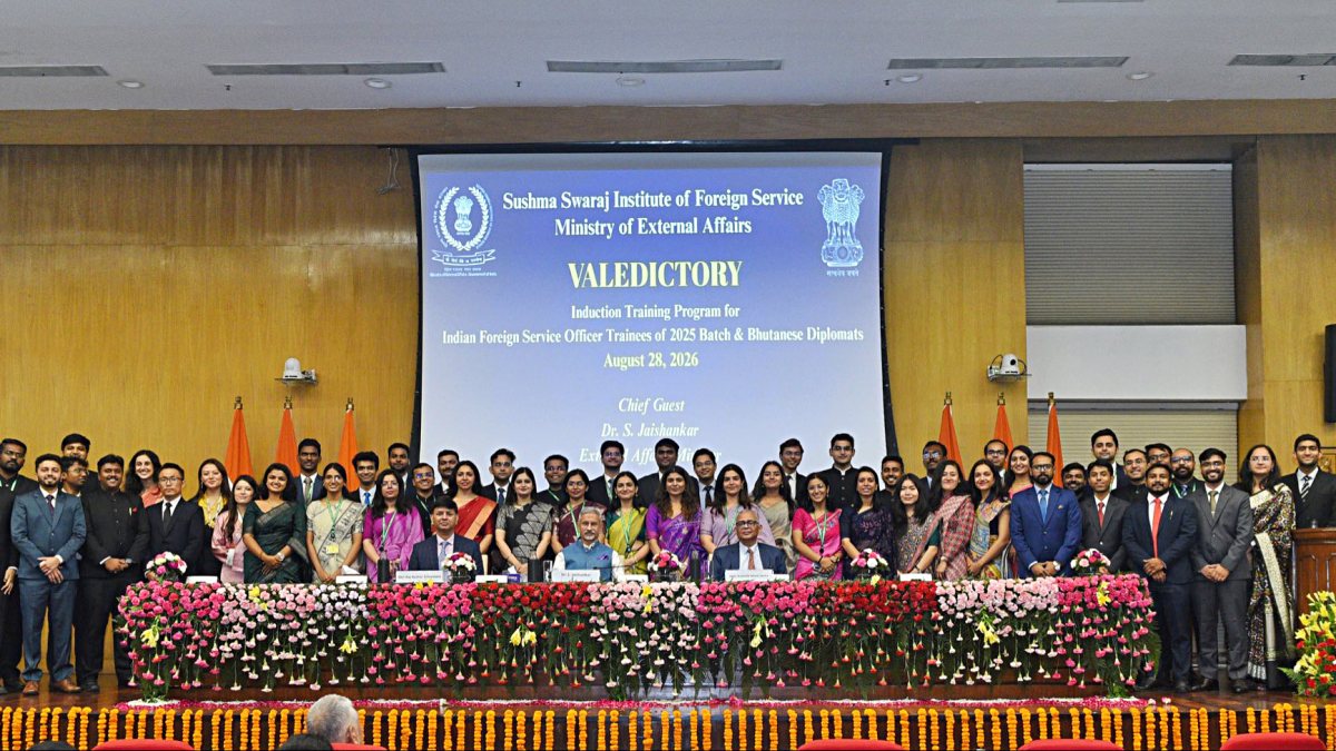 Jaishankar poses with 2025 IFS officer-trainees at valedictory