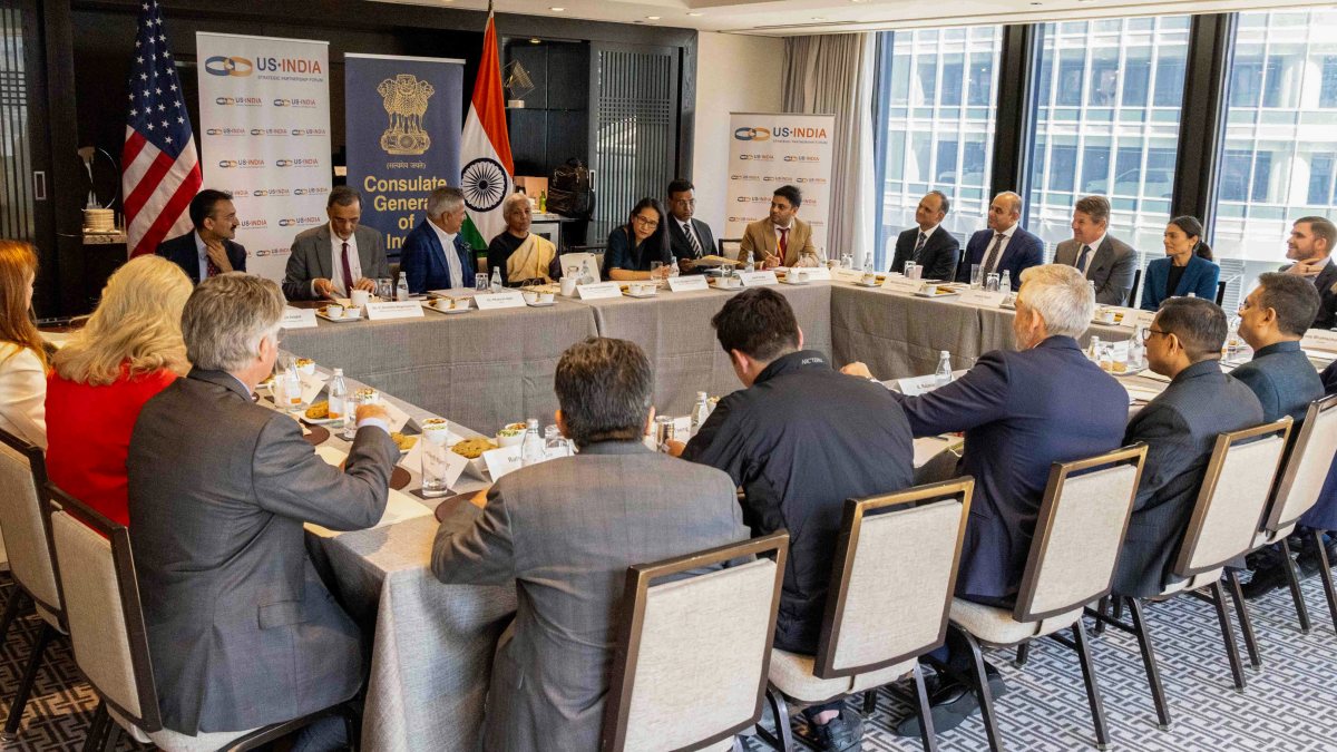 Sitharaman holds business roundtable in Chicago