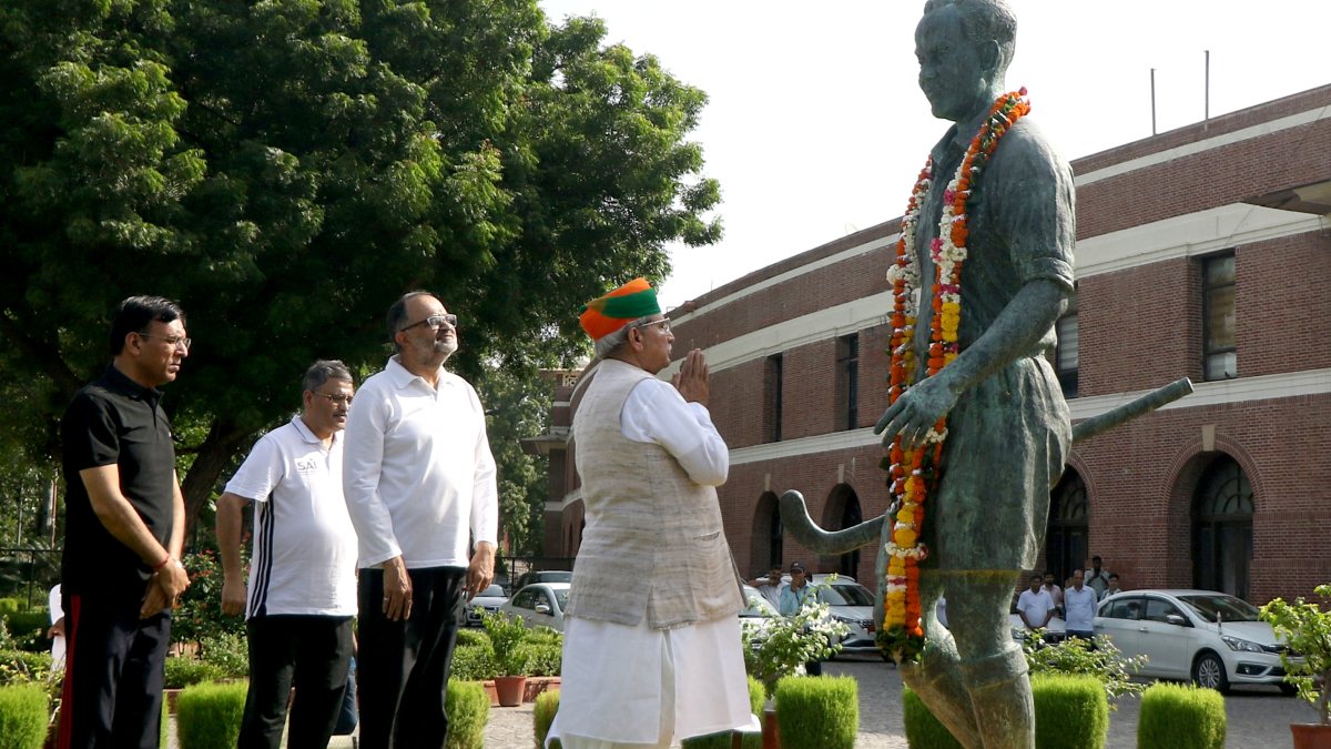 Meghwal pays tribute to Dhyan Chand on National Sports Day