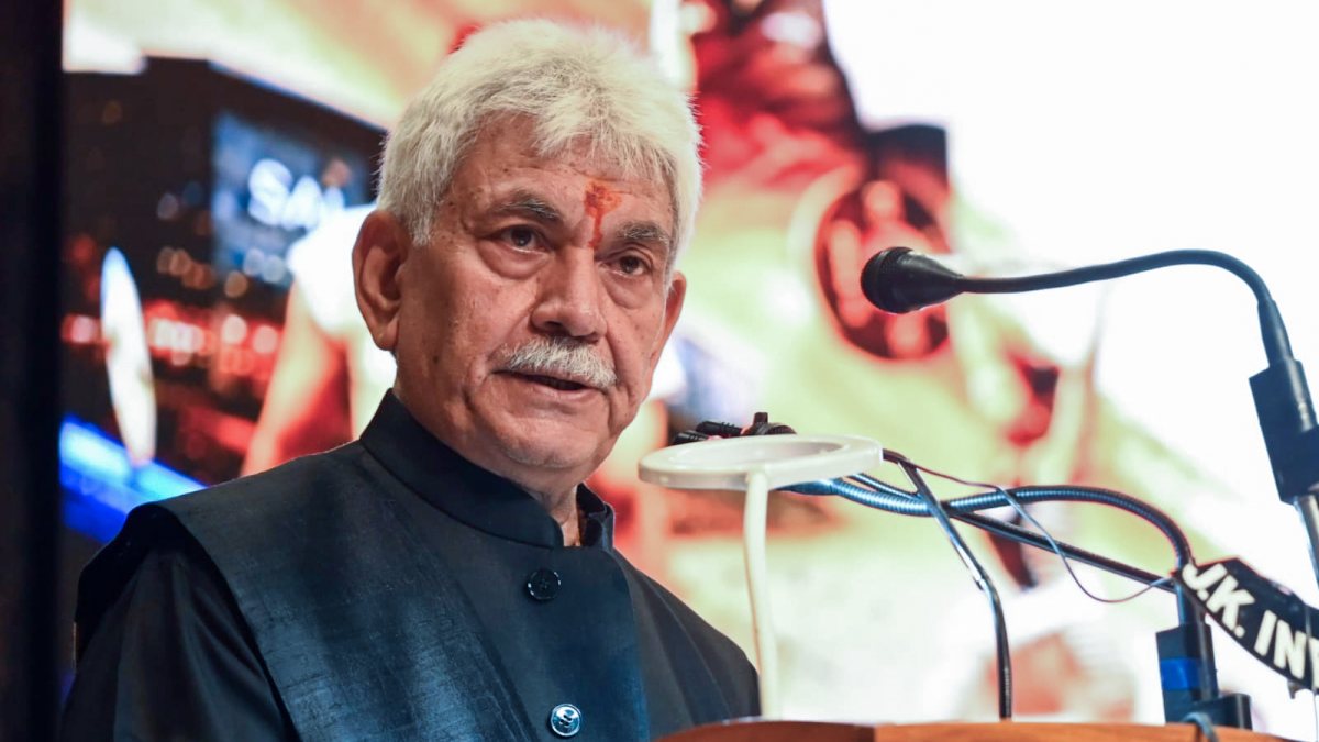 LG Sinha addresses mega public gathering on National Sports Day in Srinagar