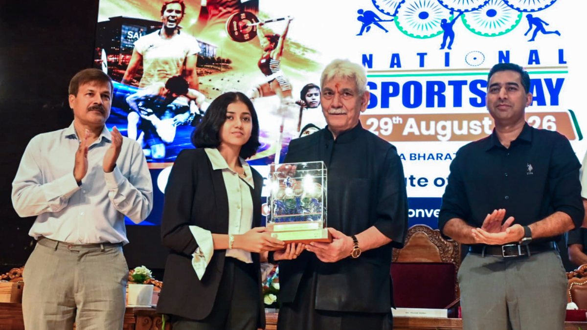 LG Sinha felicitates at Mega Public Gathering on National Sports Day
