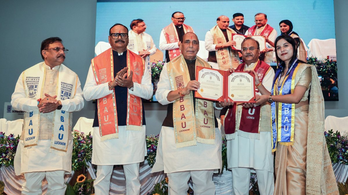 Rajnath Singh confers degree at BBAU convocation in Lucknow