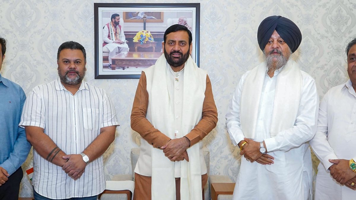 Haryana CM meets Sant Avtar Singh Ji in Amritsar