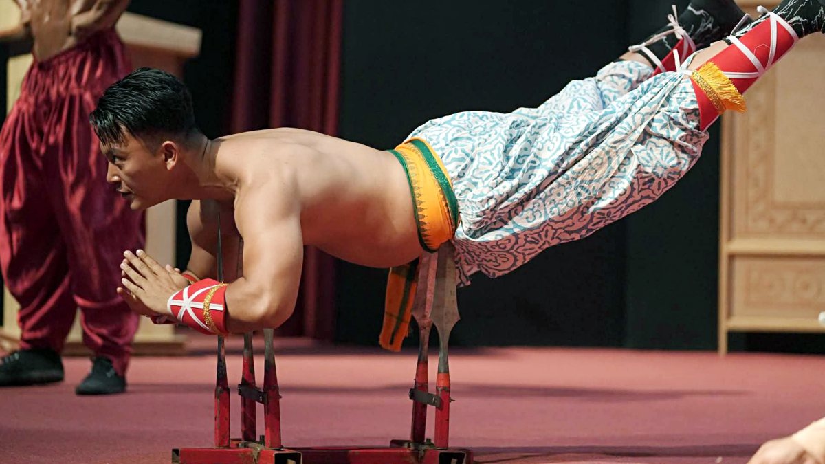 Assam CM watches spear balancing display at Regimental Centre