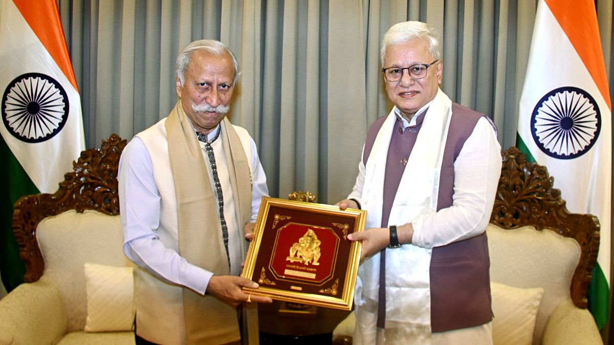 Arunachal governor calls on Maharashtra governor in Mumbai