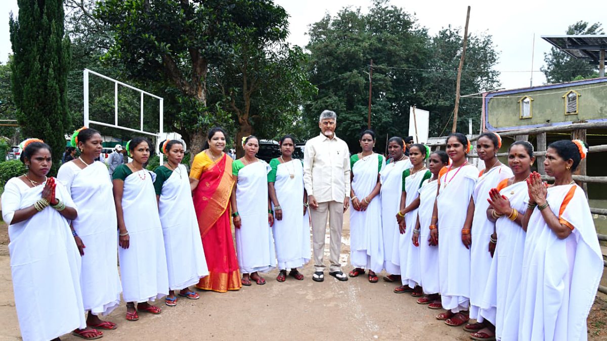 CM Naidu joins Sanjeevani group photo in Araku Valley
