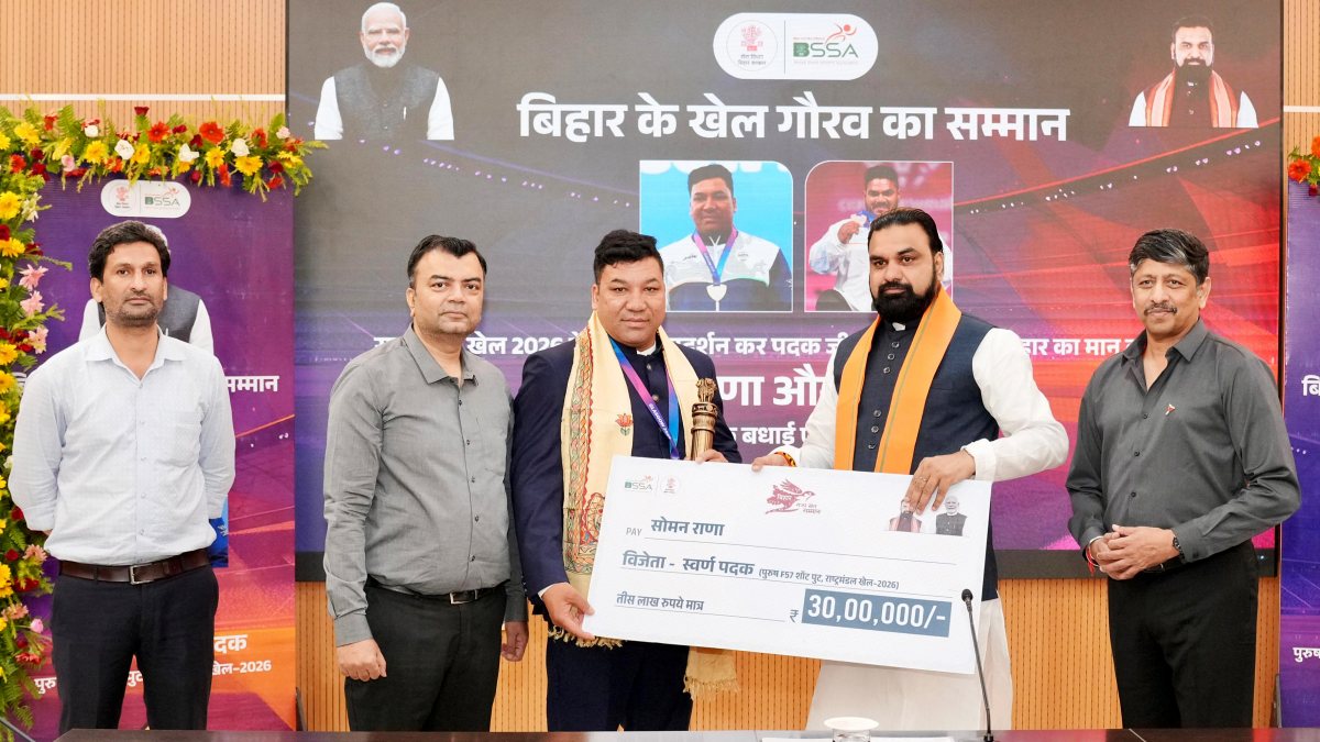 Bihar CM honours para-athlete Soman Rana with Rs 30 lakh cheque