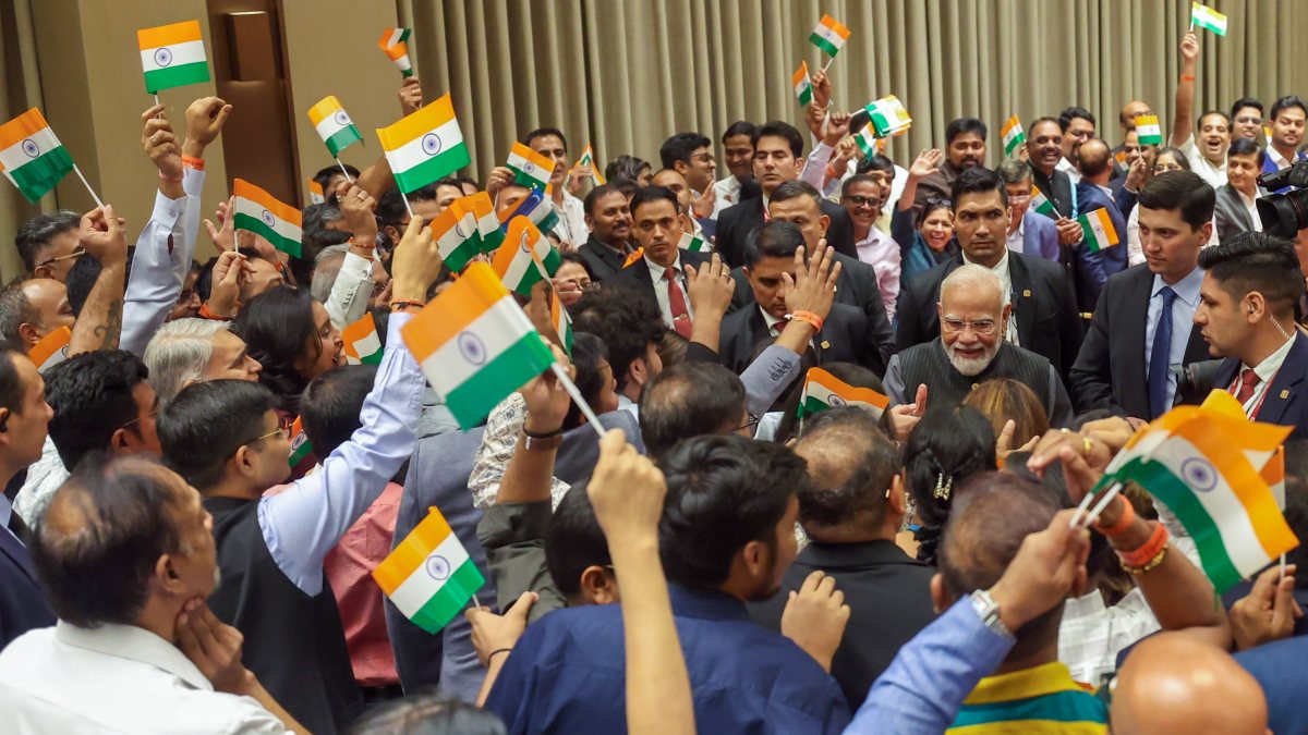 PM Modi gets warm welcome from Indian diaspora in Tashkent