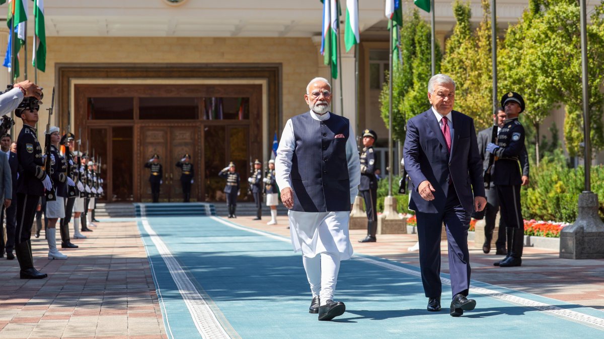 PM Modi gets ceremonial welcome in Tashkent for talks with Uzbek president