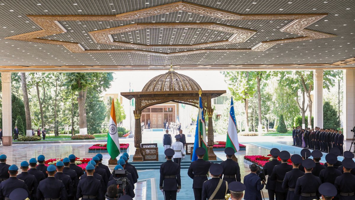 PM Modi gets ceremonial welcome in Tashkent for talks with Uzbek president