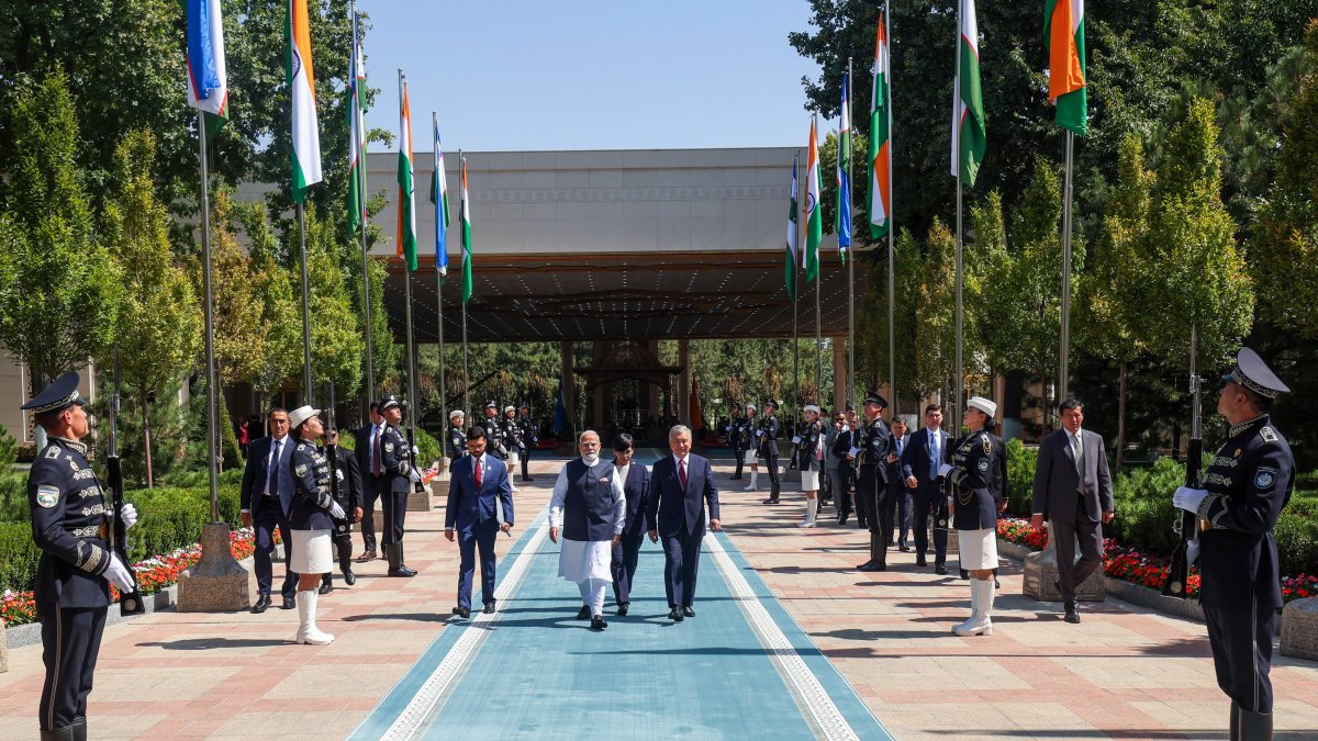 Modi gets ceremonial welcome in Tashkent for talks with Uzbek president