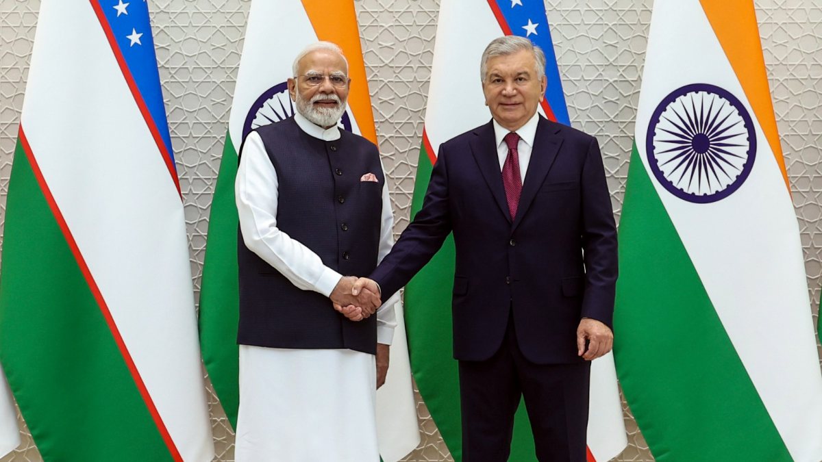 Modi meets Uzbekistan President in Tashkent