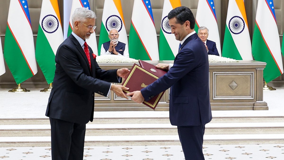 Modi, Mirziyoyev witness MoU exchange in Tashkent