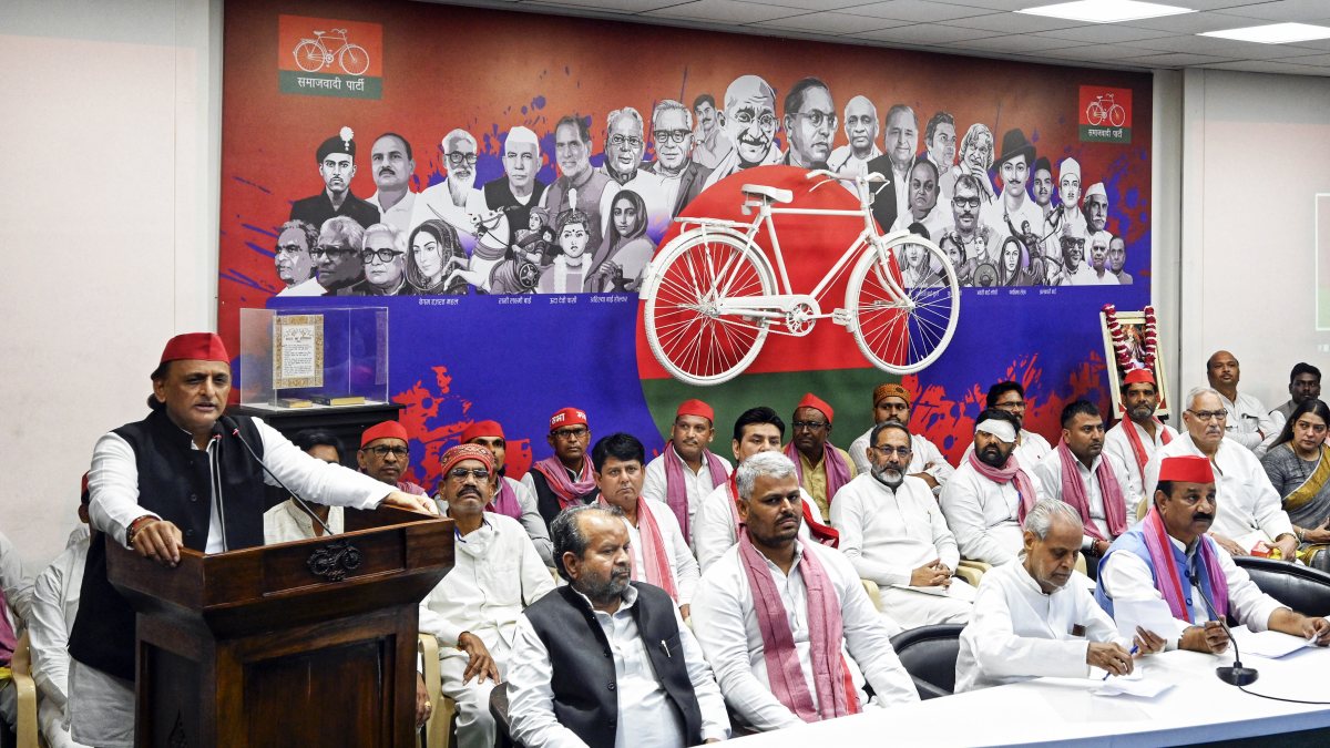 Akhilesh Yadav addresses press conference in Lucknow