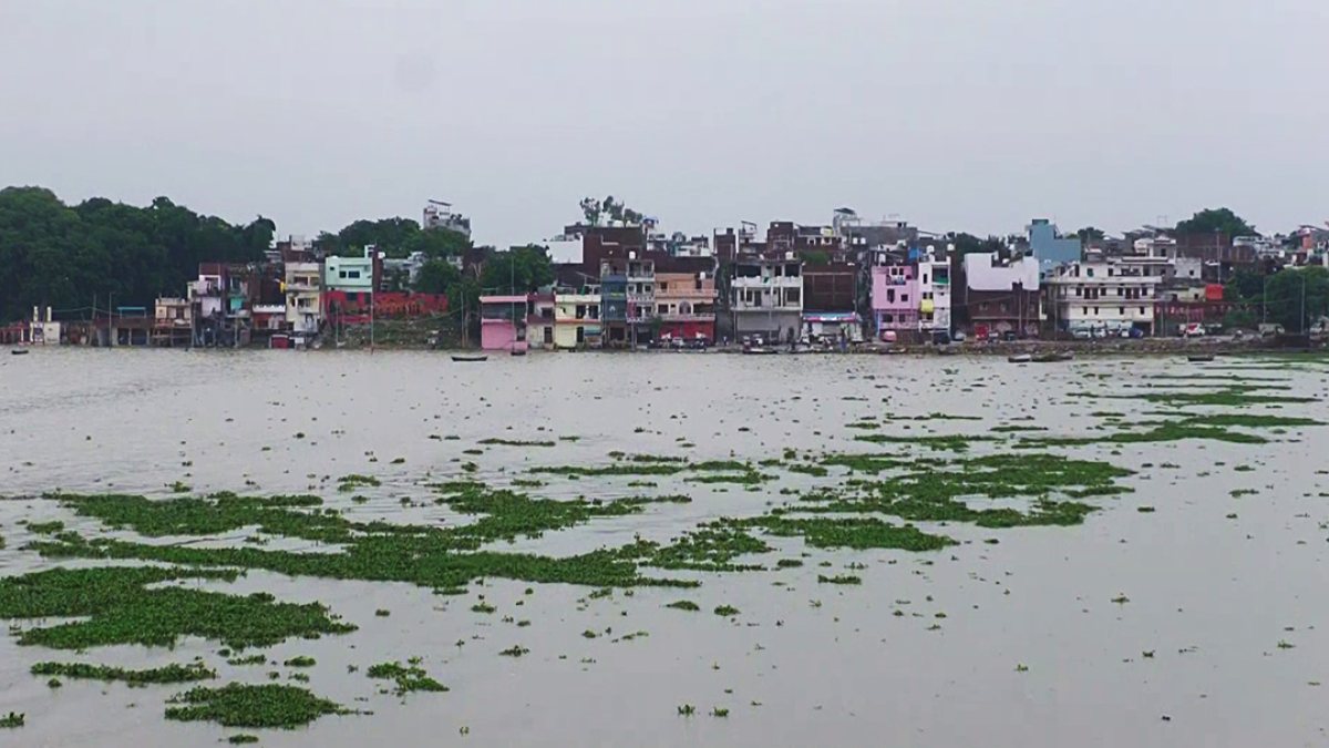 Ganga floodwaters inundate Prayagraj settlements