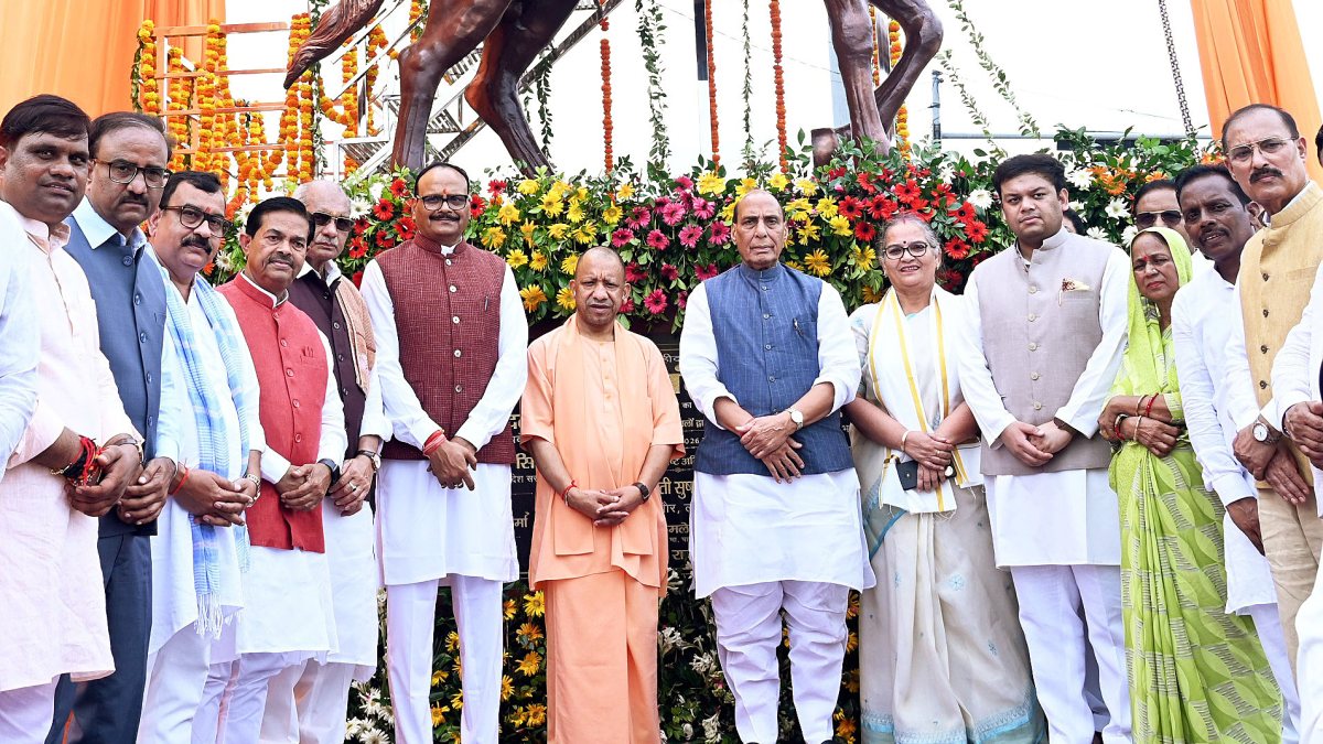 Rajnath Singh, Yogi Adityanath unveil Rani Avantibai statue in Lucknow