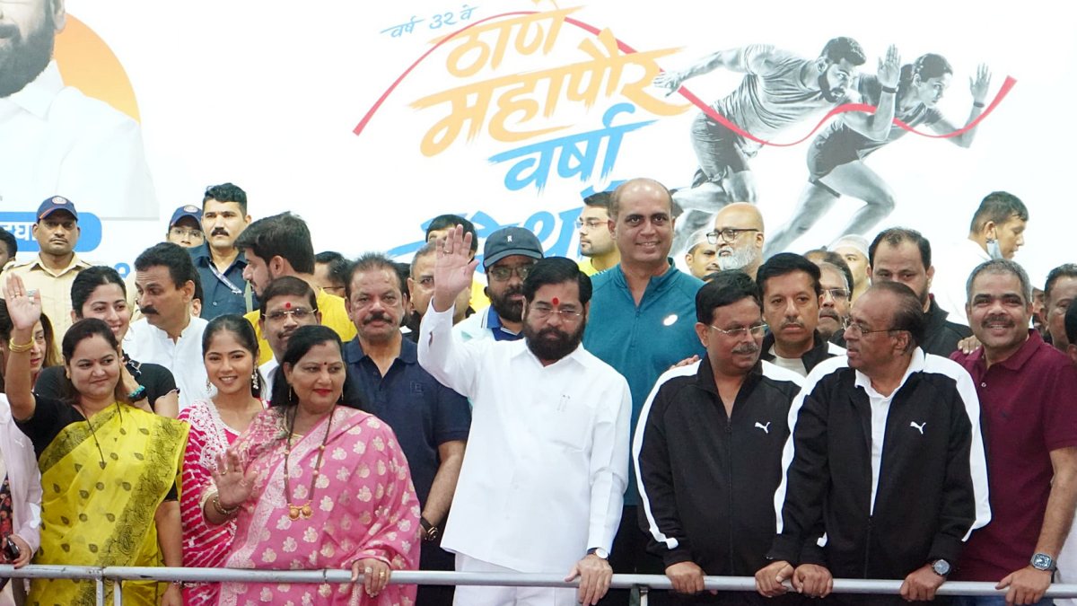 Maharashtra Deputy CM Shinde joins Thane Varsha Marathon 2026