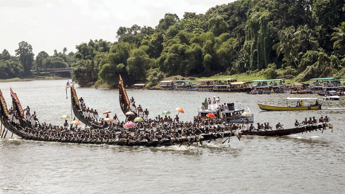 Aranmula boat race marks Onam on River Pamba