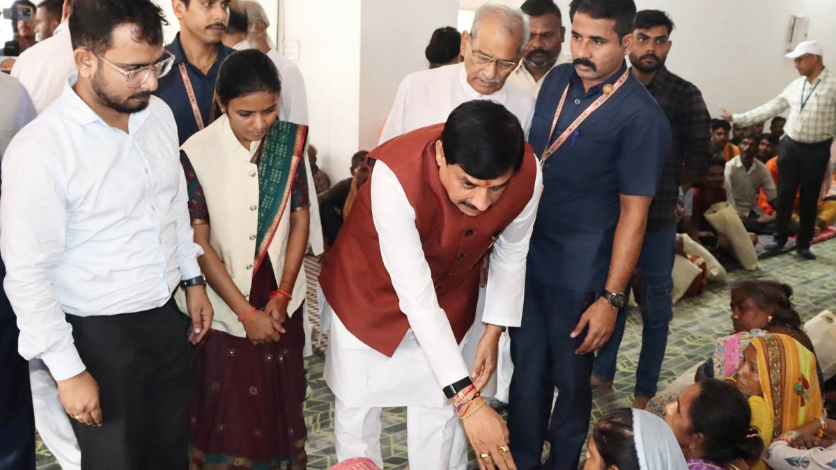 MP CM Yadav distributes relief to flood-hit families in Satna