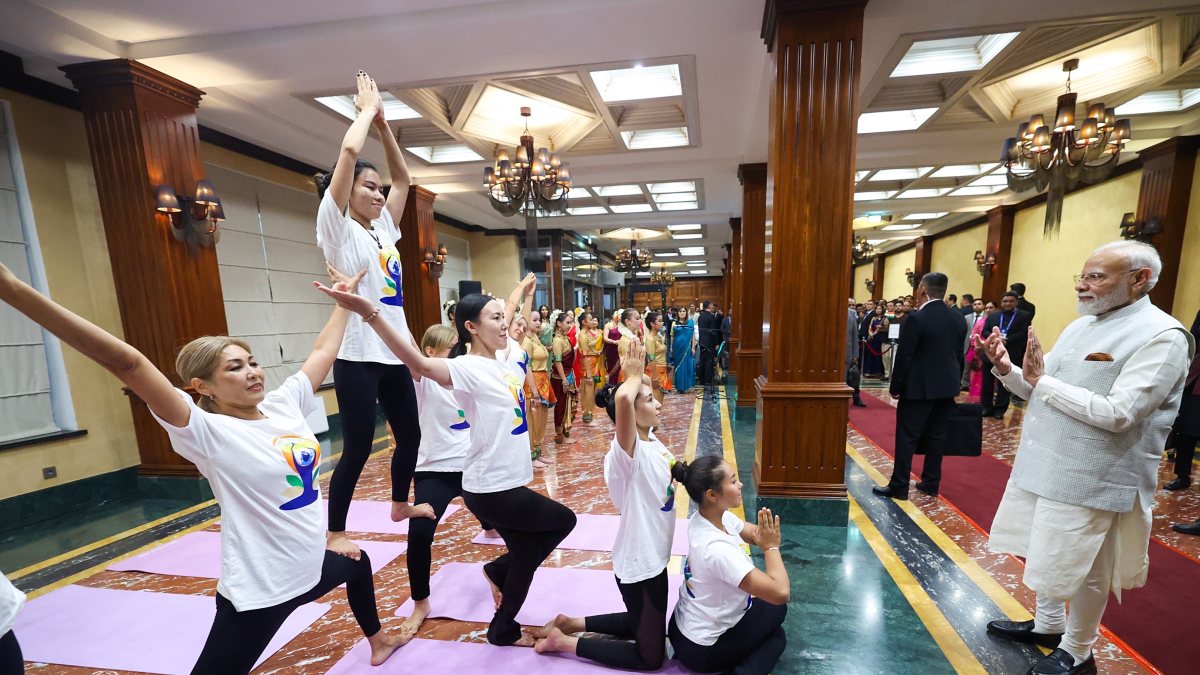 Modi watches yoga performance at diaspora welcome in Bishkek